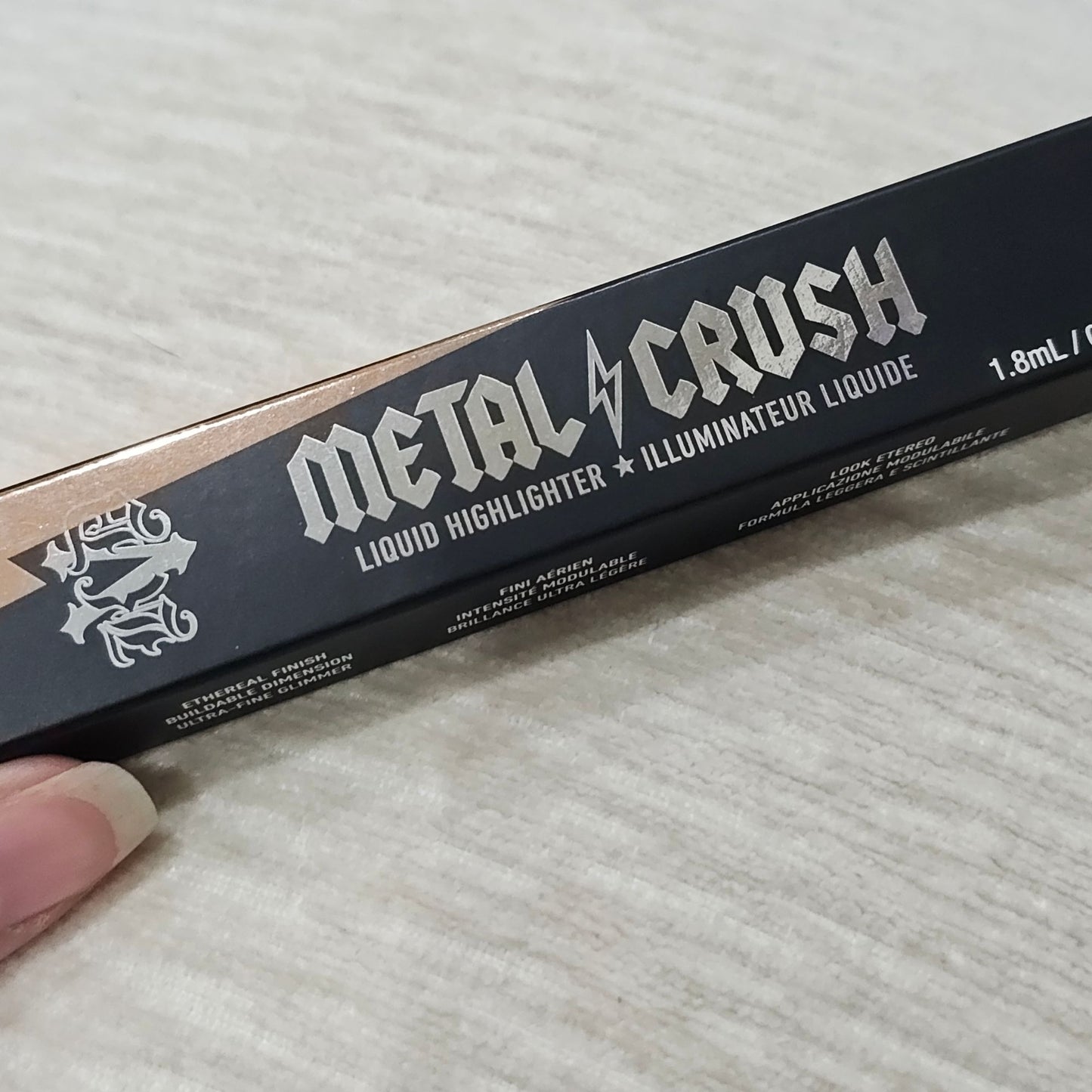 Kat Von D METAL CRUSH Liquid Highlighter Gammaray .06 Fl Oz - Kat Von D - Lipsticks