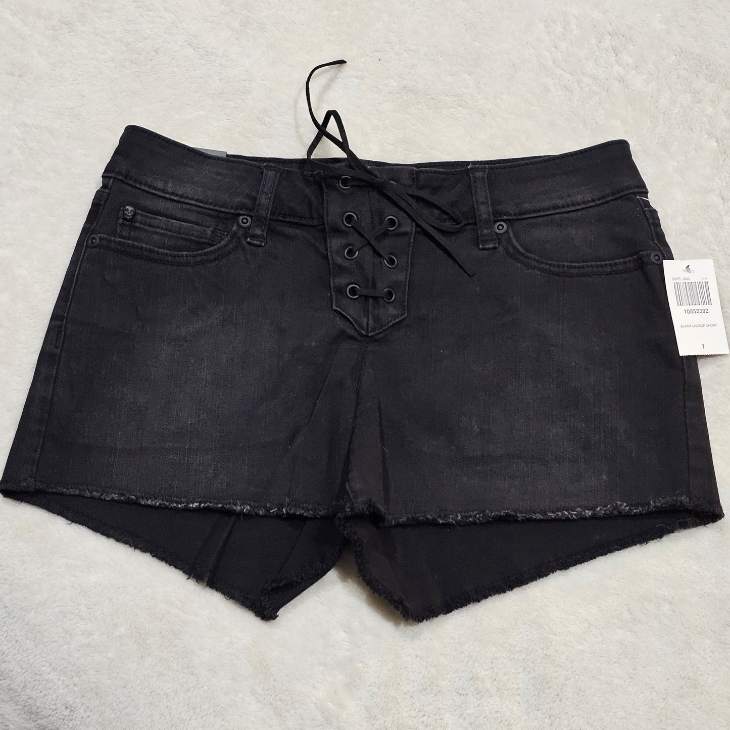 Lace-Up Black Shorts - Blackheart - Shorts