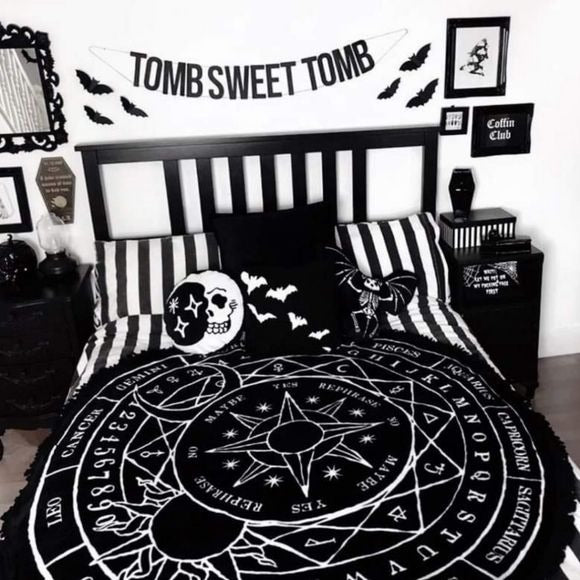 Stellar Round Blanket | Black Lush Soft Fabric Contrast Graphics - Killstar - 