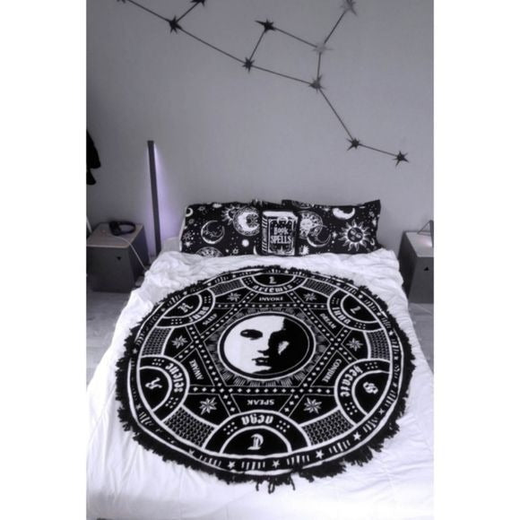 Lunar Spell Round Blanket | Contrasting Graphic Extra-soft Fleece - Killstar - Blankets