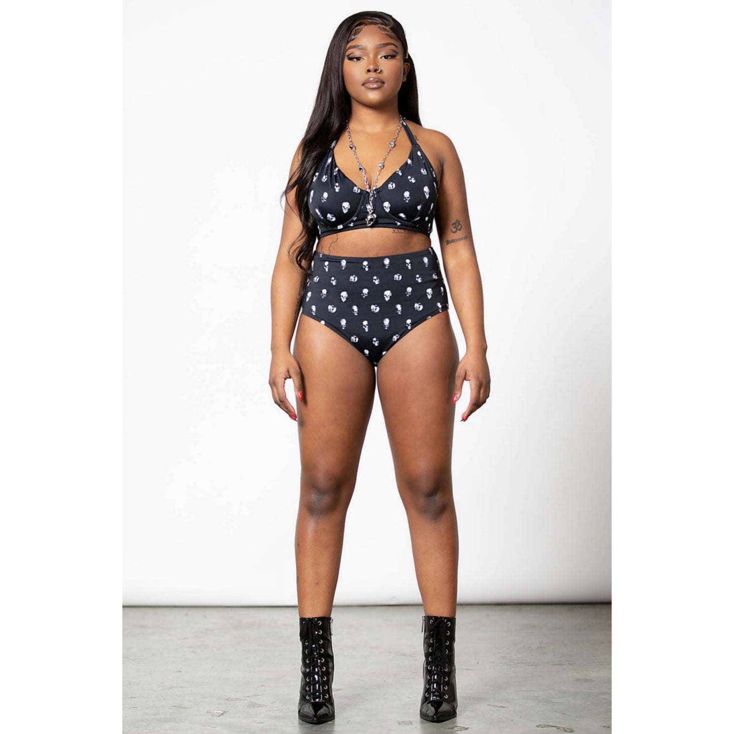 Skulls 2-Piece Swimsuit | Black With White Skull Pattern - Killstar - Bikinis