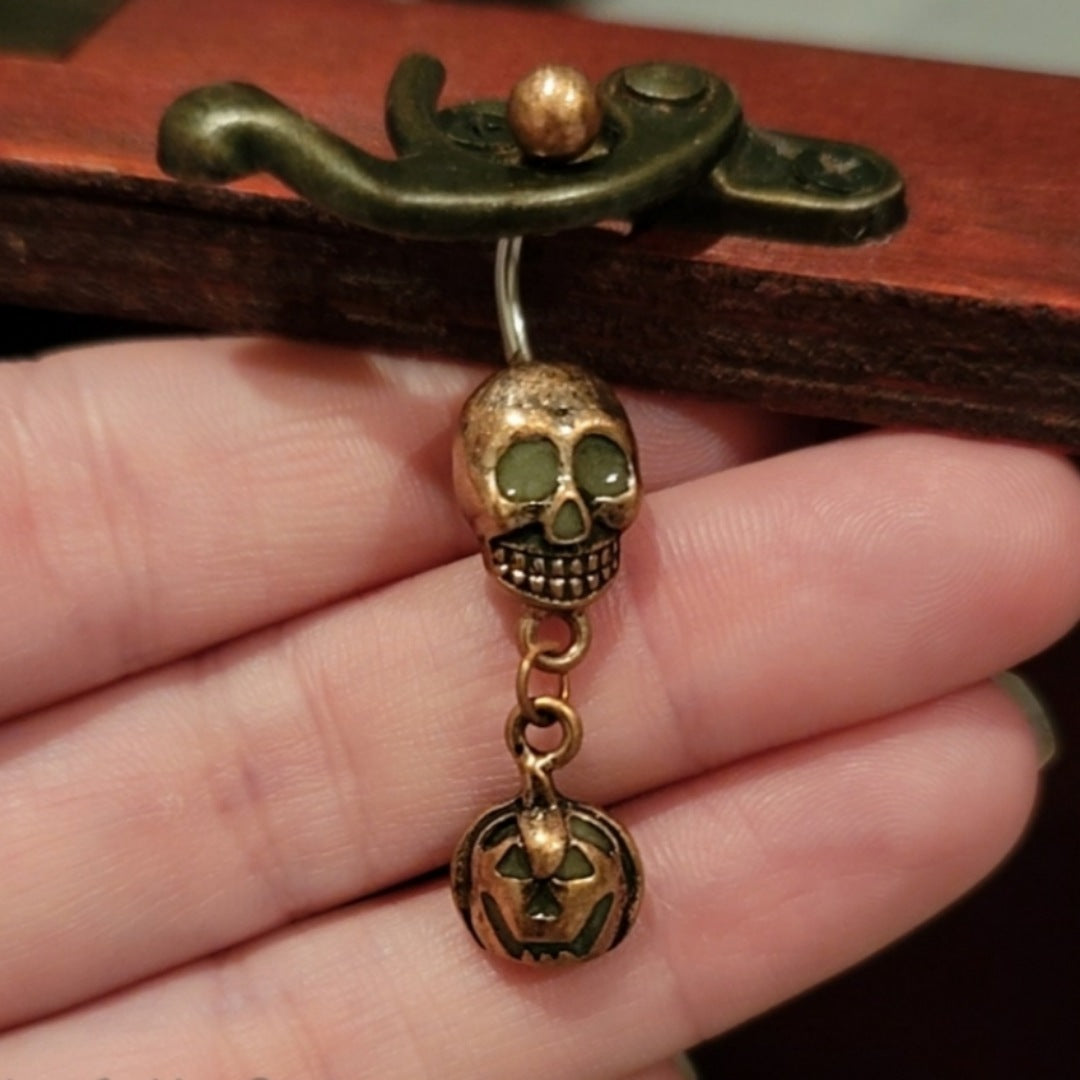 Body Jewelry | Glow-in-the-dark Skull Dangle Navel Ring - Painful Pleasures - Navel Rings