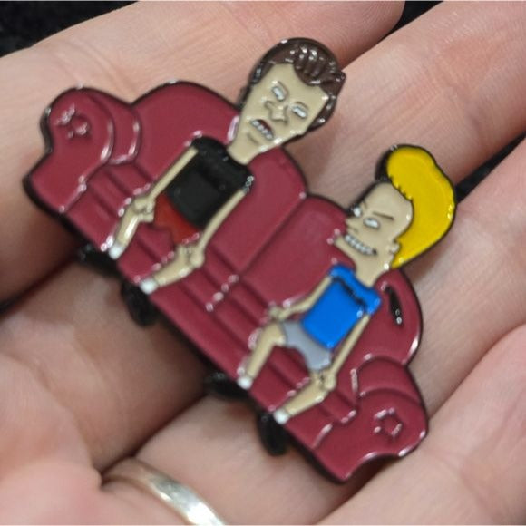 Metal Enamel Lapel Pin | Bevis And Butthead | Red Black - A Gothic Universe - Lapel Pin