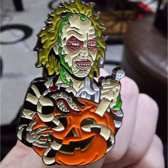 Metal Enamel Lapel Pin | Beetlejuice Pumpkin - A Gothic Universe - Lapel Pin